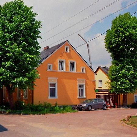 Fuenf Linden Hotel Straupitz Buitenkant foto