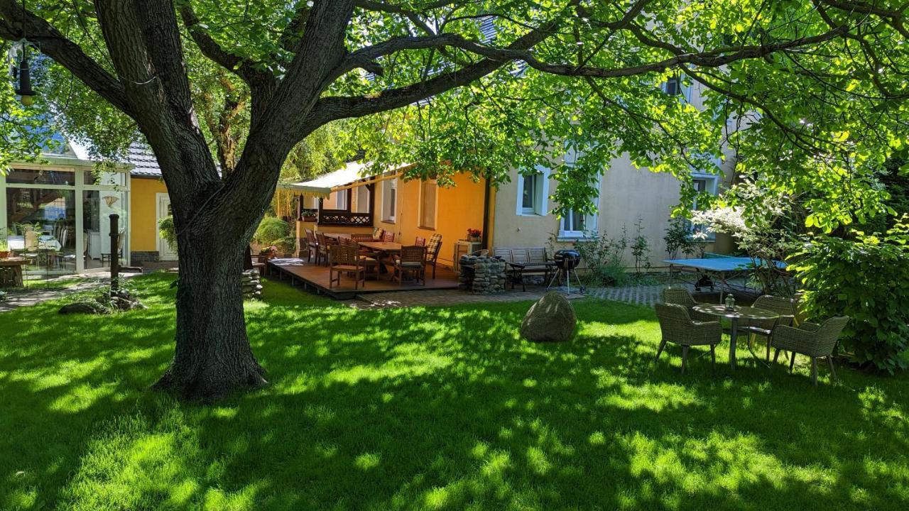 Fuenf Linden Hotel Straupitz Buitenkant foto